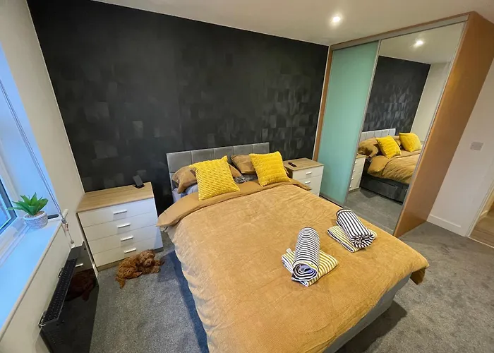 Modern Newly Refurbished 2 Bed 9 Livingstone Mews *