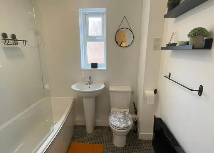Modern Newly Refurbished 2 Bed 9 Livingstone Mews Μπρίστολ