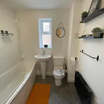 Modern Newly Refurbished 2 Bed 9 Livingstone Mews Bristol
