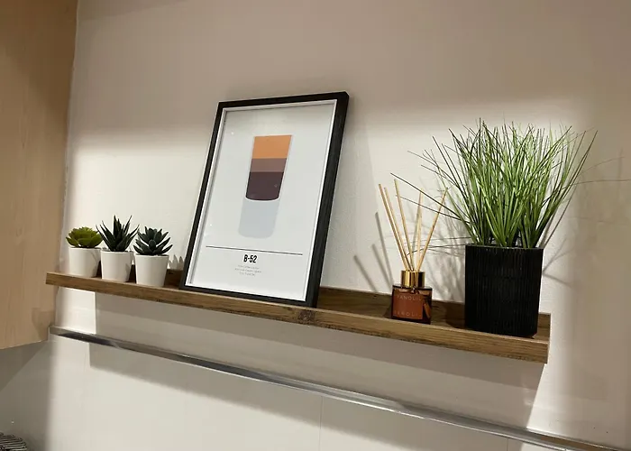 Modern Newly Refurbished 2 Bed 9 Livingstone Mews *